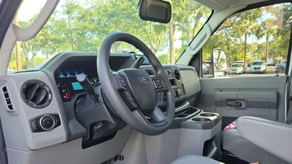2024 Ford E-Series E-350 SD