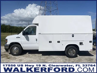 Photo of a 2025 Ford E-Series E-350 SD 2DR 138 In. WB SRW Cutaway Chassis for sale