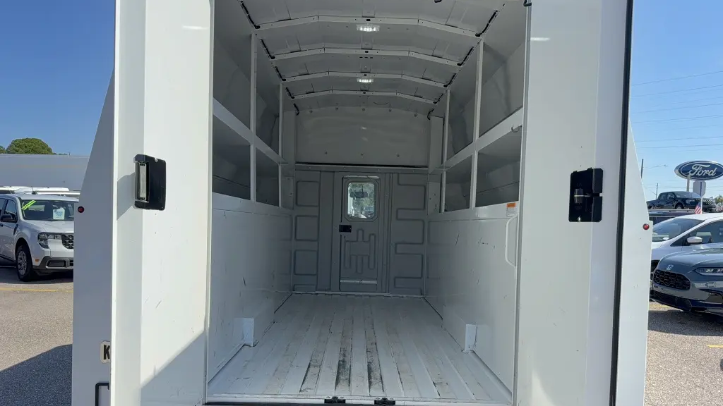 2025 Ford E-Series E-350 SD