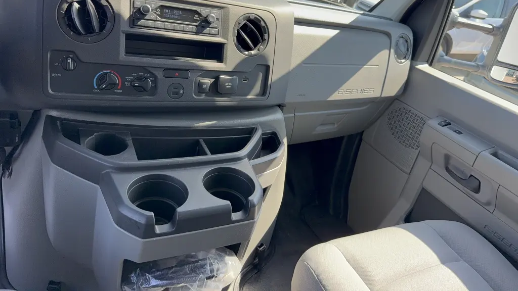 2025 Ford E-Series E-350 SD