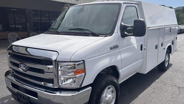2026 Ford E-Series E-350 SD