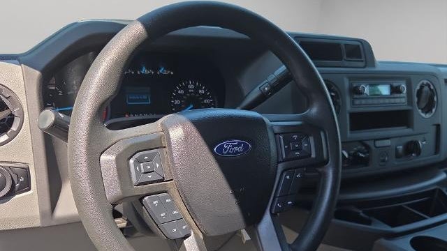 2024 Ford E-Series E-450 SD