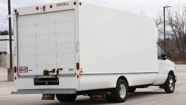 2025 Ford E-Series E-450 SD