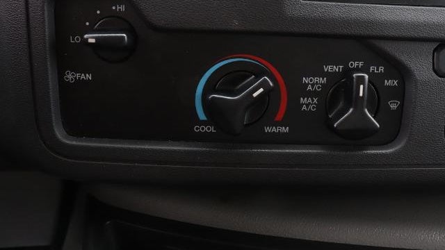 2025 Ford E-Series E-450 SD