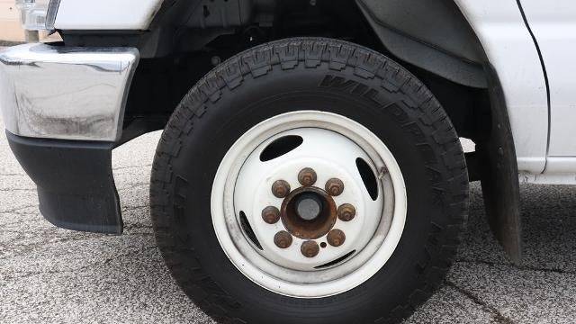 2025 Ford E-Series E-450 SD