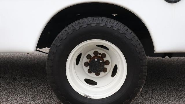 2025 Ford E-Series E-450 SD