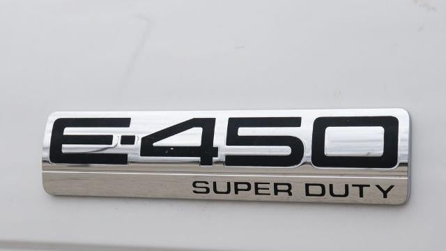 2025 Ford E-Series E-450 SD