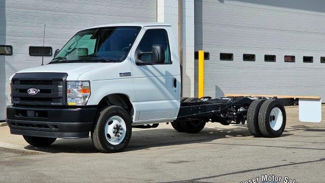 Preowned 2027 Ford E-Series E-450 SD for Sale