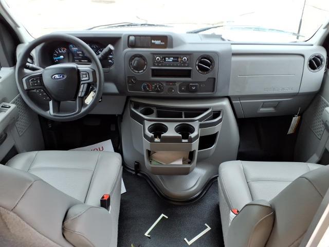 2027 Ford E-450