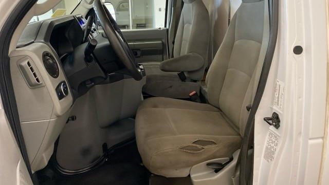 2023 Ford E-Series E-450 SD