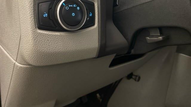 2023 Ford E-Series E-450 SD