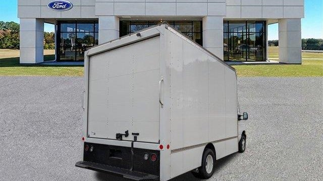 2024 Ford E-Series E-450 SD