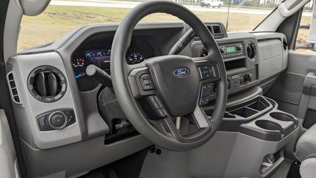2024 Ford E-Series E-450 SD