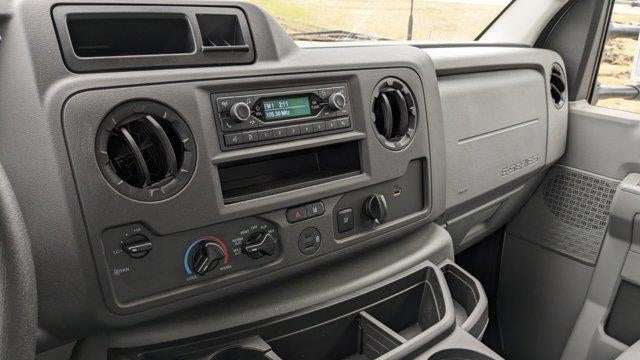 2024 Ford E-Series E-450 SD
