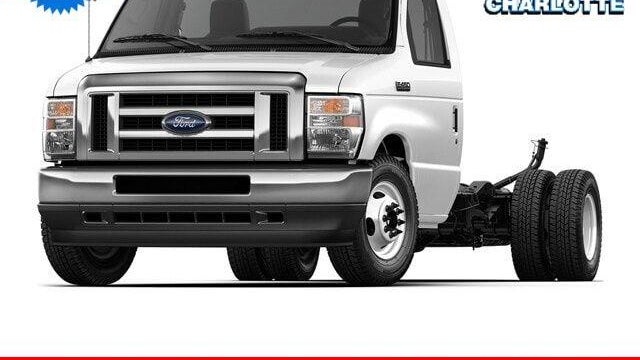 2024 Ford E-Series E-450 SD