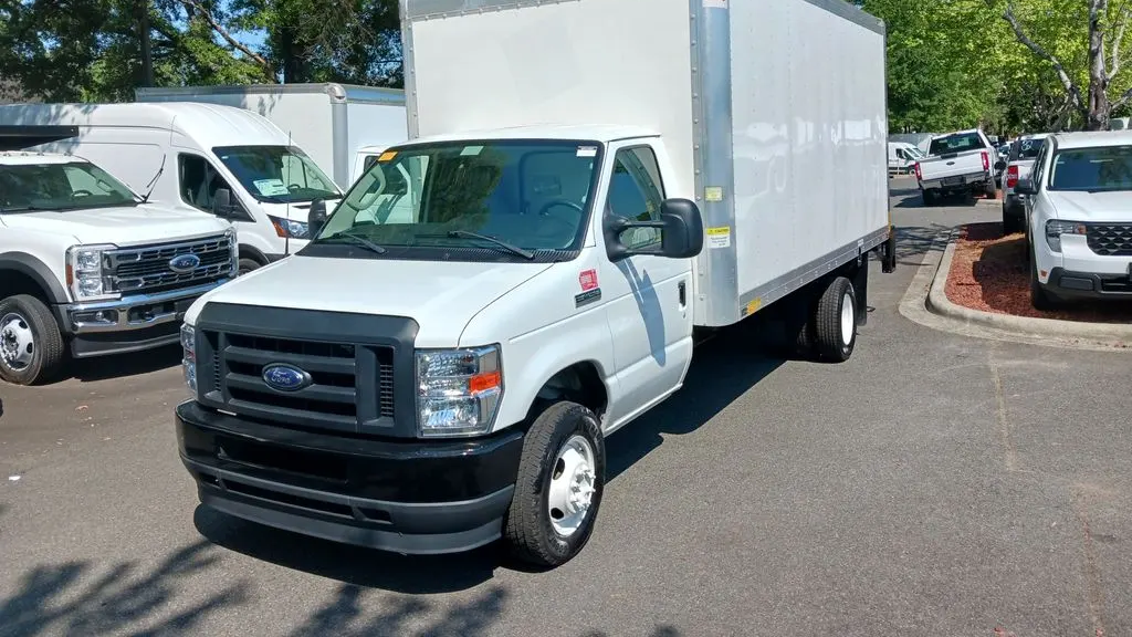 Preowned 2024 Ford E-Series E-450 SD for Sale