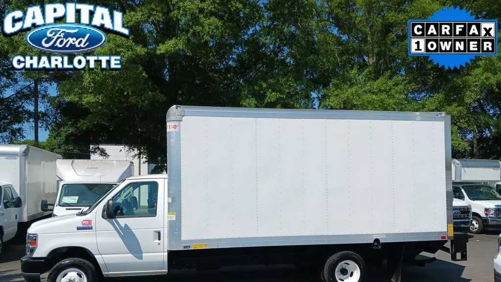 2024 Ford E-Series E-450 SD