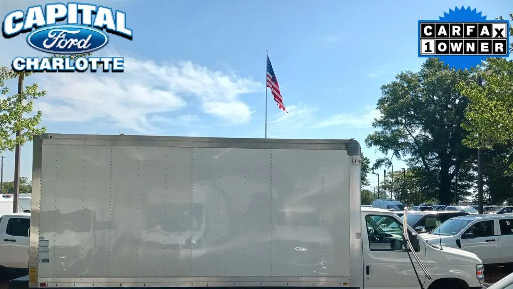 2024 Ford E-Series E-450 SD