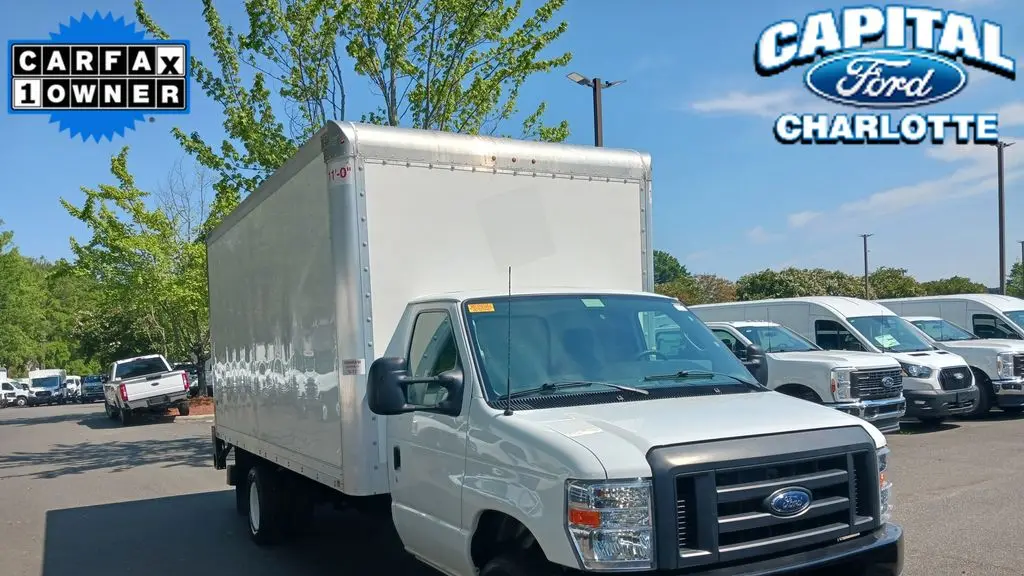 2024 Ford E-Series E-450 SD