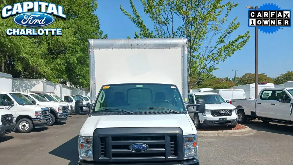 2024 Ford E-Series E-450 SD
