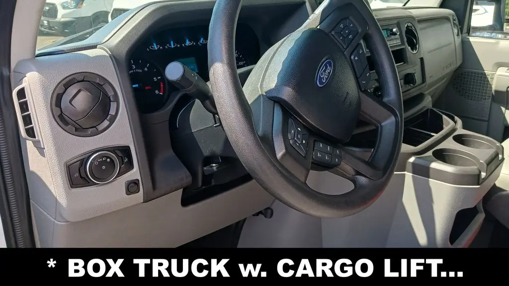 2024 Ford E-Series E-450 SD