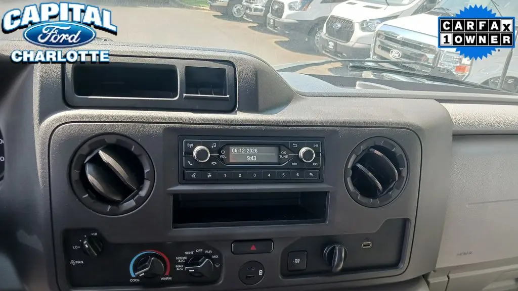 2024 Ford E-Series E-450 SD