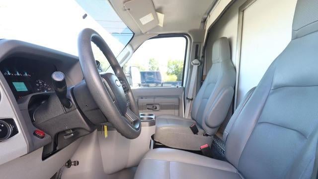 2024 Ford E-Series E-450 SD