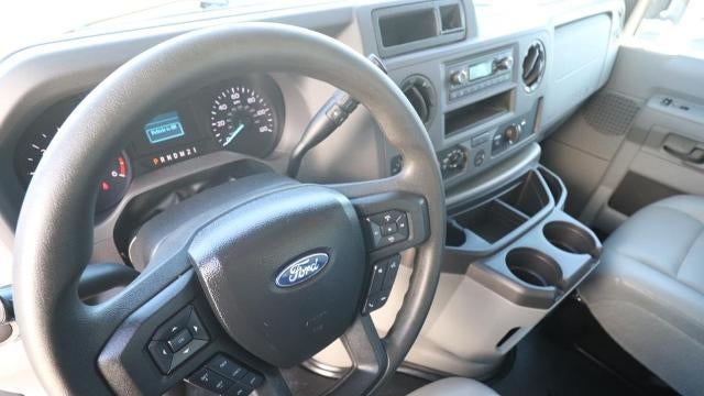 2024 Ford E-Series E-450 SD