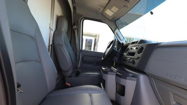 2024 Ford E-Series E-450 SD