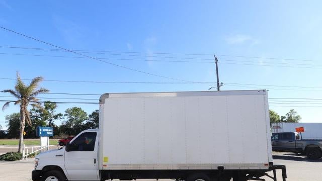 2024 Ford E-Series E-450 SD