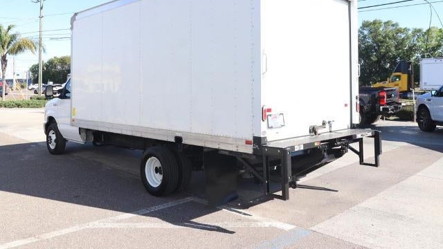 2024 Ford E-Series E-450 SD
