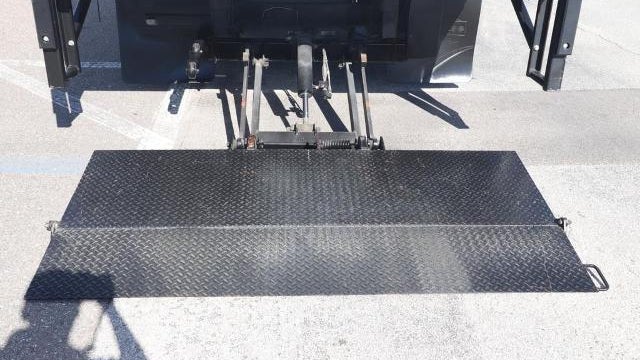 2024 Ford E-Series E-450 SD