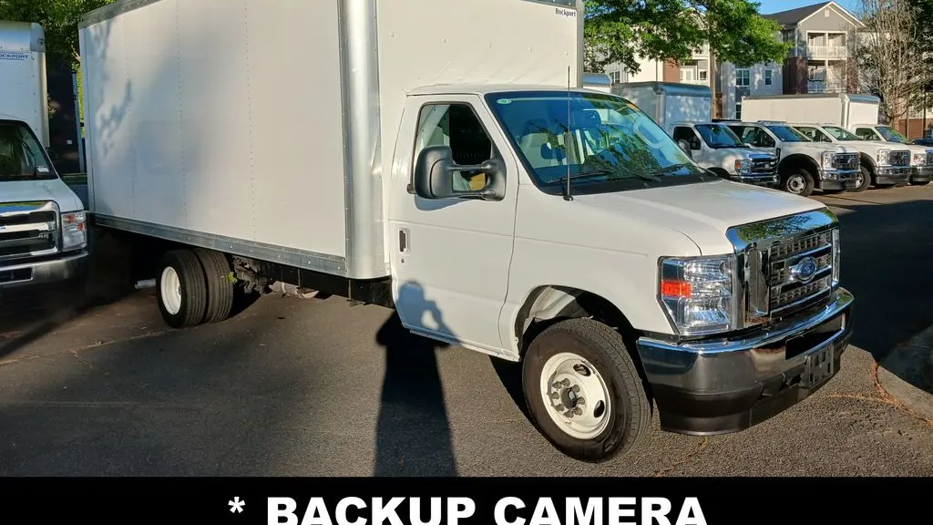 2025 Ford E-Series E-450 SD