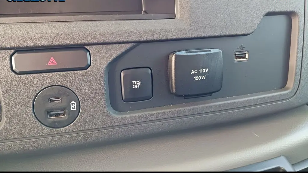 2025 Ford E-Series E-450 SD