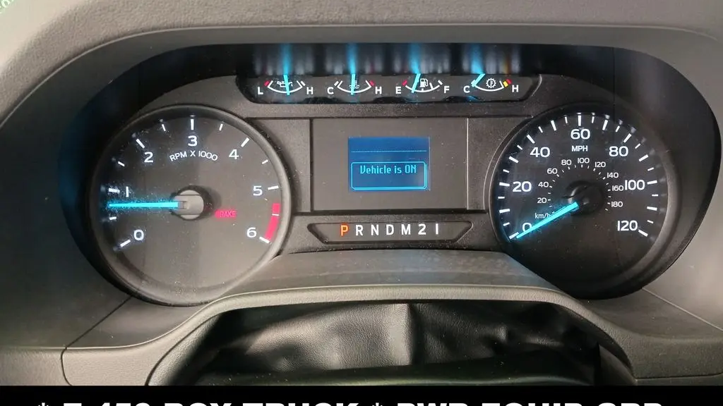 2025 Ford E-Series E-450 SD