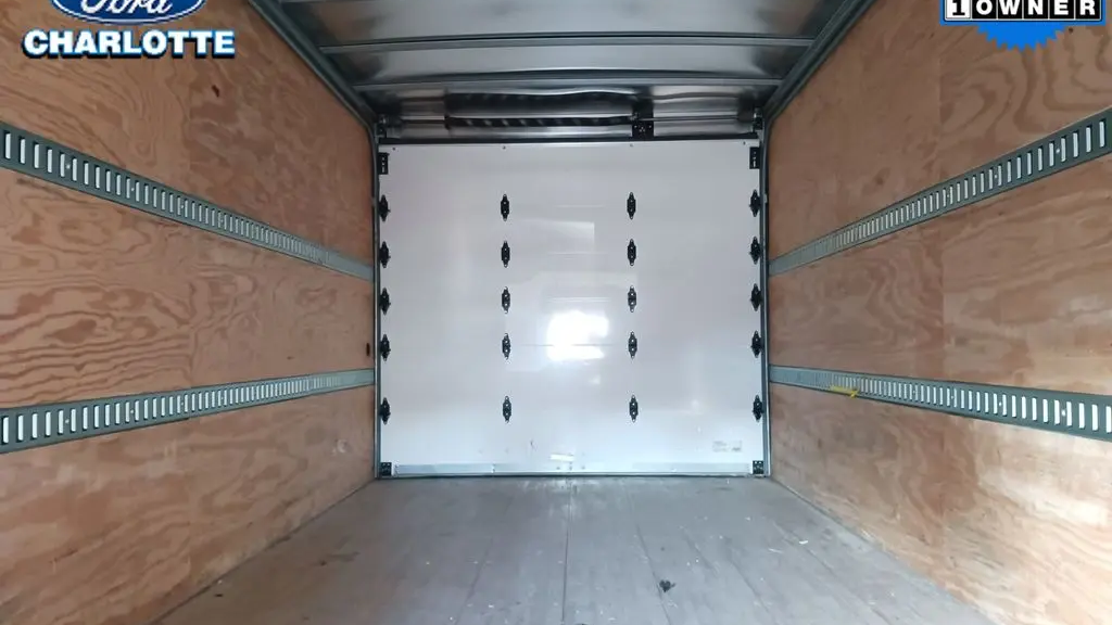 2025 Ford E-Series E-450 SD