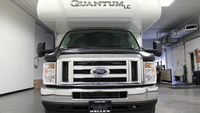 2023 Ford E-Series E-450 SD