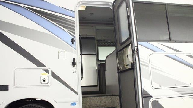 2023 Ford E-Series E-450 SD