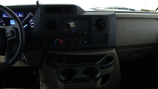 2023 Ford E-Series E-450 SD