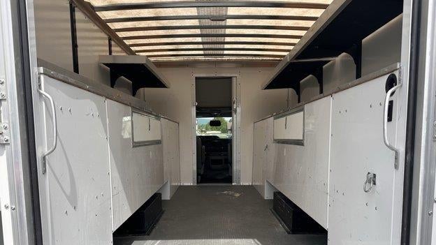 2024 Ford E-Series E-450 SD