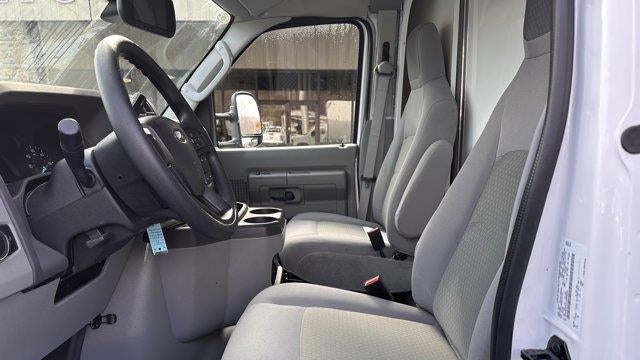 2026 Ford E-Series E-450 SD