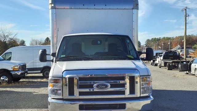 2023 Ford E-Series E-450 SD
