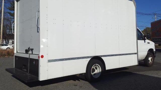 2023 Ford E-Series E-450 SD