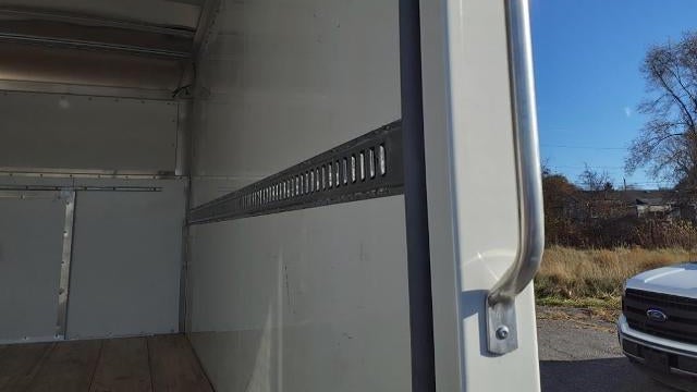 2023 Ford E-Series E-450 SD