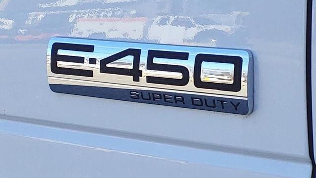 2023 Ford E-Series E-450 SD