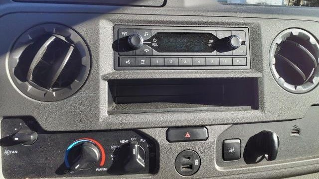 2023 Ford E-Series E-450 SD