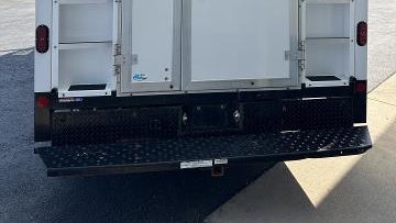 2024 Ford E-Series E-450 SD