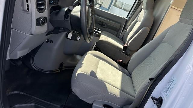 2024 Ford E-Series E-450 SD