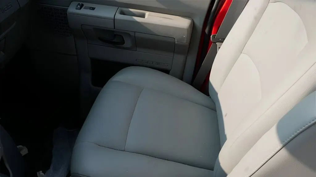 2026 Ford E-Series E-450 SD