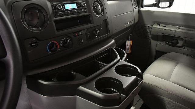 2024 Ford E-Series E-450 SD